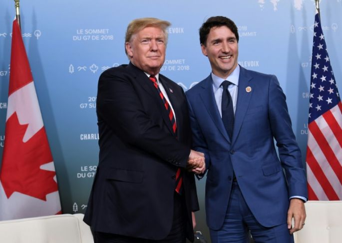 Justin Trudeau enfrenta a Trump con la capa de "Capitán Canadá"