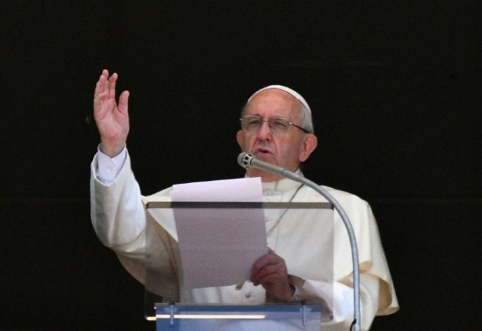El papa acepta renuncia de tres obispos chilenos por escándalo de pedofilia