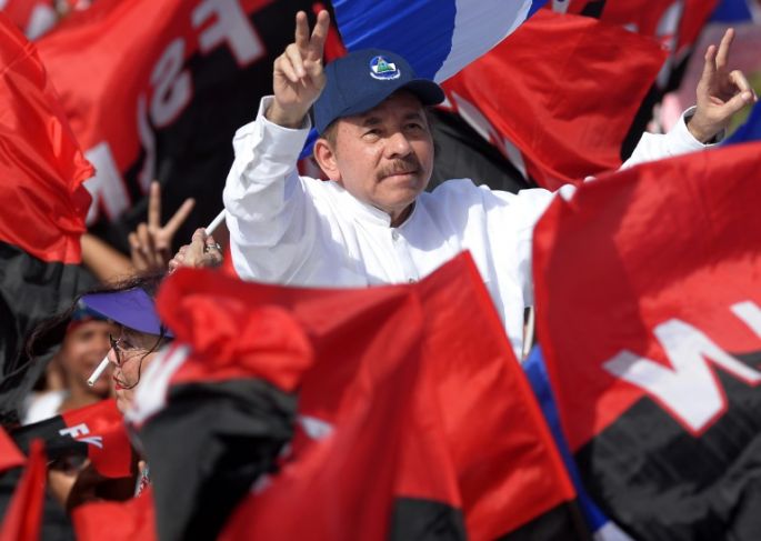 Diálogo en Nicaragua pende de un hilo tras duro ataque de Ortega a obispos