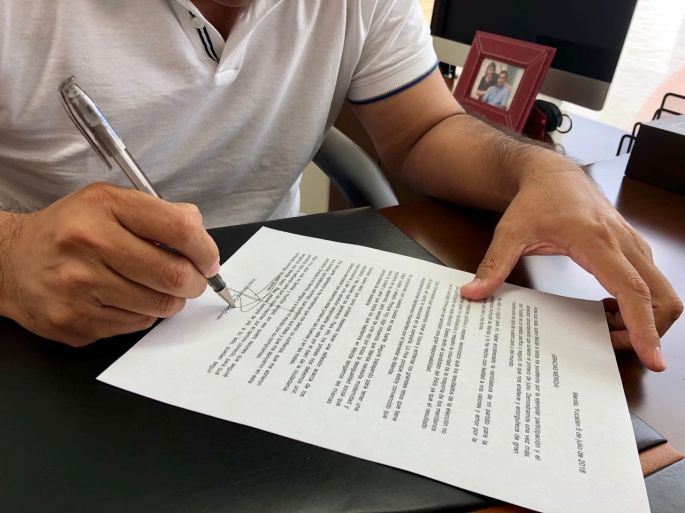 Víctor Caballero reconoce el triunfo de Renán Barrera
