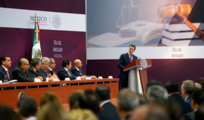 Como mexicanos debemos sentirnos orgullosos de vivir en un país de Leyes e Instituciones: Enrique Peña Nieto