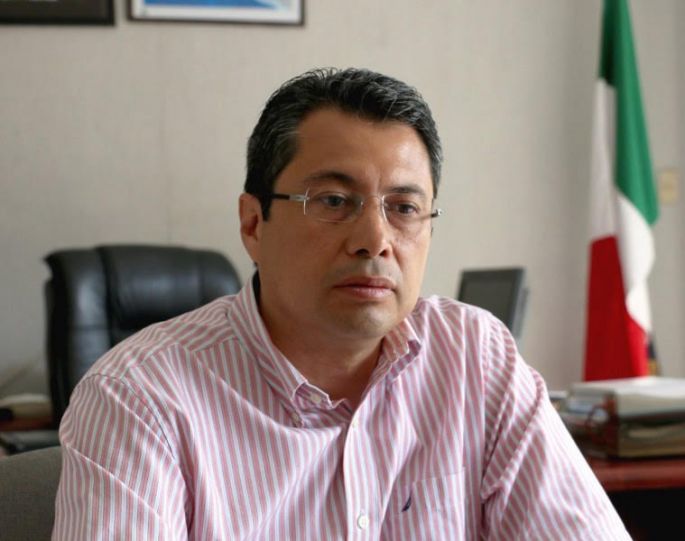 Sería un error no implementar la Reforma Educativa: Estrada Pinto
