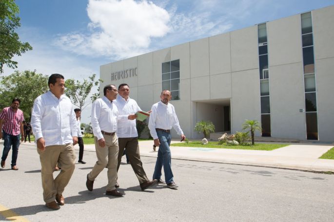 Yucatán presenta sólidas plataformas de capacidades científicas y humanas