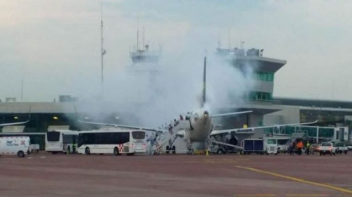 Desalojan avión de emergencia que acababa de aterrizar en Guadalajara