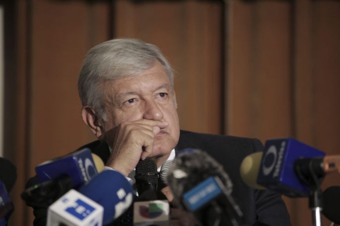 Llama AMLO al pueblo de México a que ayuden en resolver sobre la construcción del nuevo aeropuerto de la Ciudad de México
