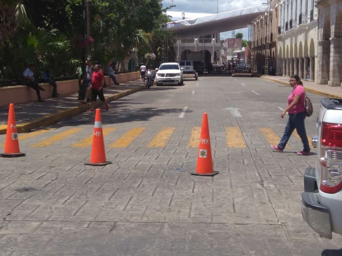 Cierran calles del centro por cambio municipal