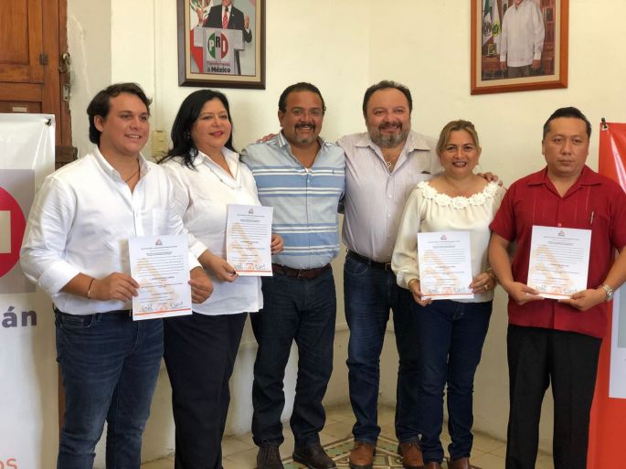 Llama Carlos Sobrino Argáez a regidores priistas electos a formar un solo frente para trabajar por Mérida