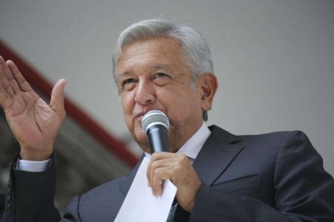 Trabaja el presidente electo de México, Andrés Manuel López Obrador en dos paquetes de iniciativas de reformas
