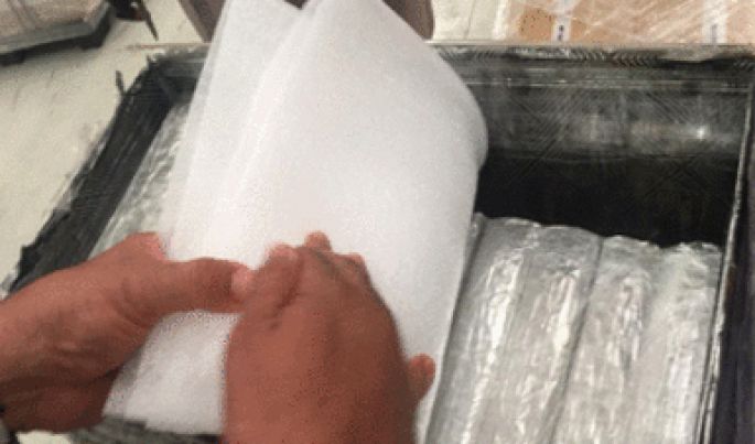 Decomisan 120 kilogramos de aparente crystal en el Aeropuerto Internacional de la Ciudad de México