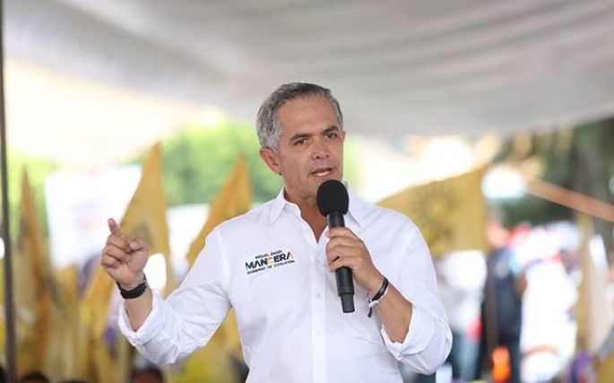 Trasciende que Miguel Ángel Mancera coordinará la chiquibancada del PRD en el Senado