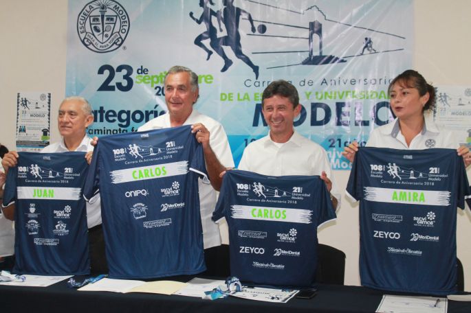 Presentan a Carrera de la Escuela Modelo,