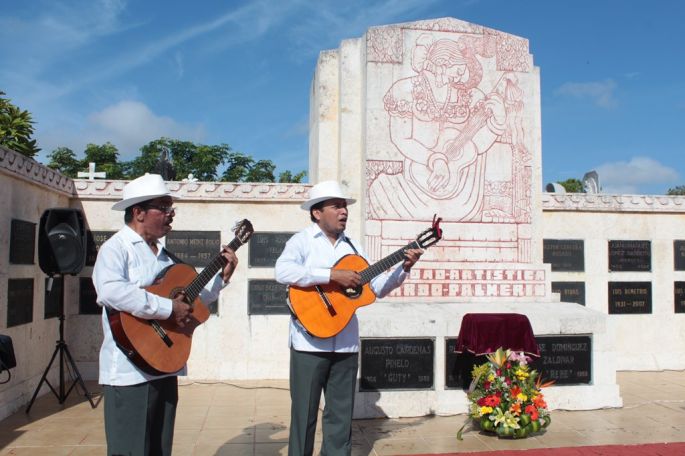 Monumento de los Creadores alberga las cenizas de Roberto Sarlat