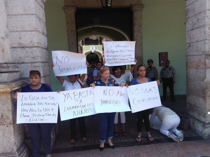 Padres de familia denuncian corrupción en la Prodemefa y Fiscalía