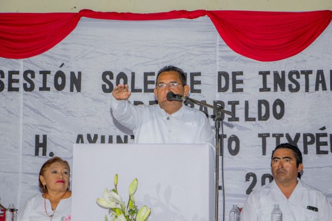 Rinde protesta Gerardo Concha Navarrete como Presidente Municipal de Tixpéual 