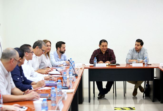 Empleo, industria e innovación, temas de la segunda jornada de transición