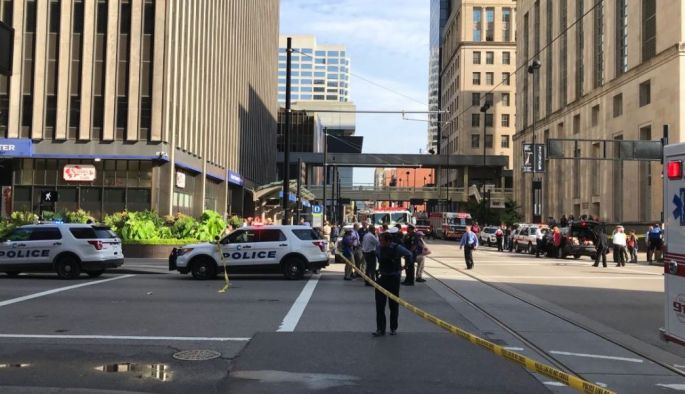 Cuatro muertos, entre ellos el atacante, en tiroteo en banco de Estados Unidos