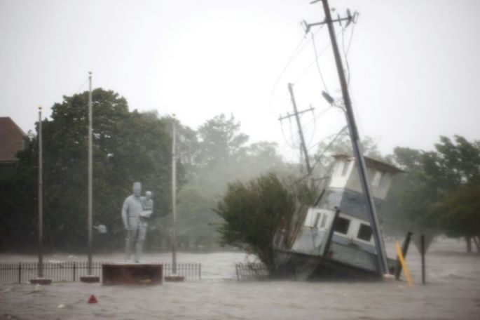 El hurácan Florence deja varios muertos y decenas atrapados en EEUU