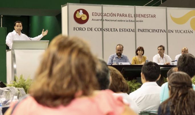 Ofrece el Gobernador Mauricio Vila  trato digno para los maestros yucatecos