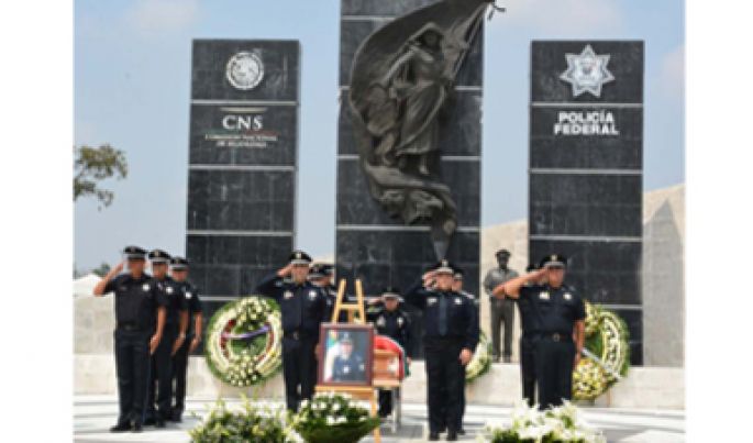 La Policía Federal despide con honores a elemento caído en el cumplimiento del deber
