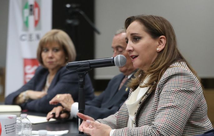 Transformaremos al PRI para que sea un partido de ciudadanos del Siglo XXI: Claudia Ruiz Massieu