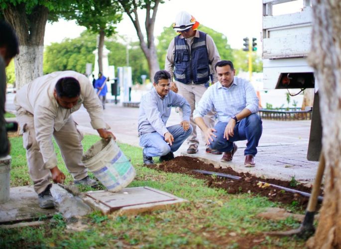 El alcalde Renán Barrera Concha impulsa más programas que mejoran la calidad de los servicios públicos