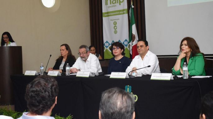 Presentan en el Inaip libro con propuestas a favor de la honestidad