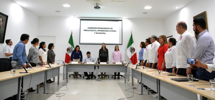 Se instalan las primeras comisiones permanentes
