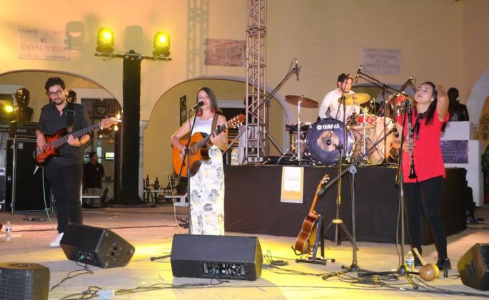 Noche de bandas sonoras y géneros latinoamericanos   