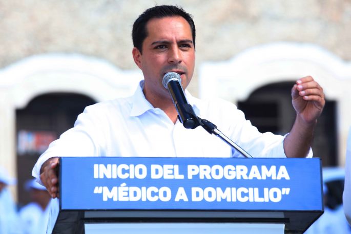 Cumple Mauricio Vila, inicia el programa “Médico a domicilio”