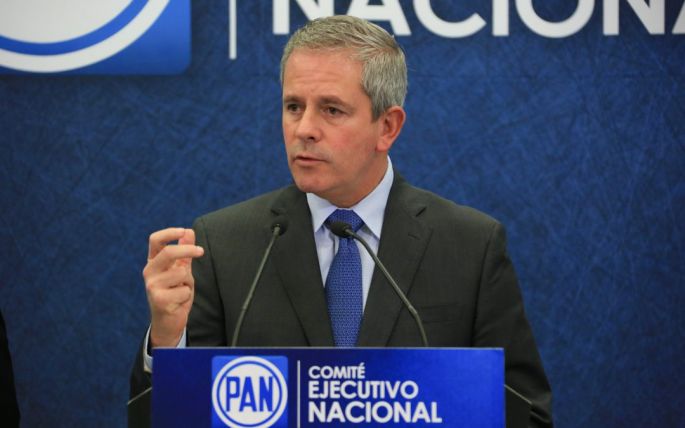 Construcción de nueva refinería podría ser “el gran robo del siglo”, advierte el PAN