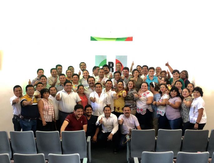 Alcaldes priistas eligen al dirigente de la Federación Nacional de Municipios de México en Yucatán