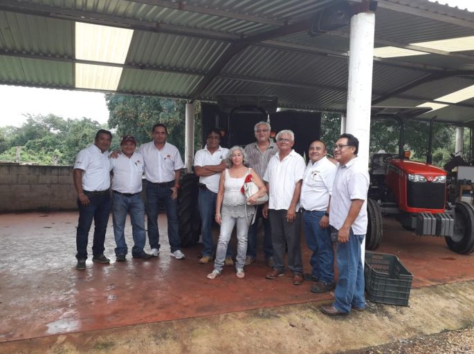 Entregan incentivos para la adquisición de maquinaria y equipo agrícola