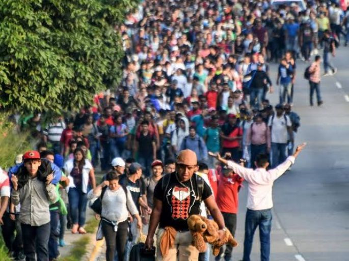 Los migrantes hondureños usan a niños como escudos humanos, informa la Segob