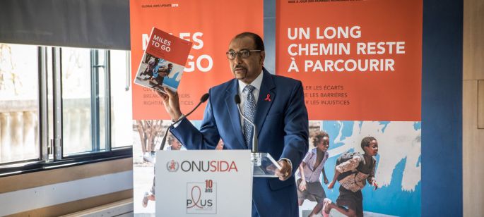 La colaboración entre el gobierno y la sociedad civil, centra la visita del director de ONUSIDA a Ecuador