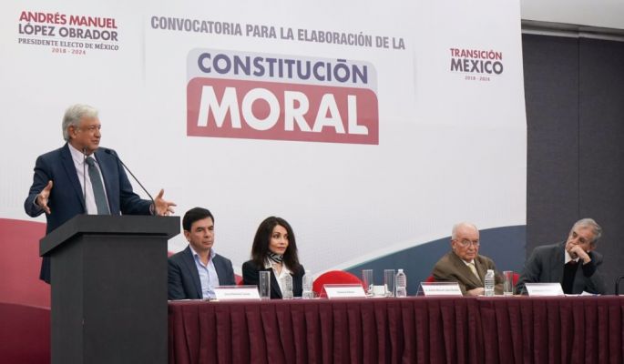AMLO convoca a los mexicanos a participar en la elaboración de la Constitución Moral para una nueva República