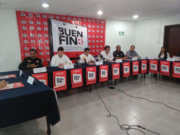 Unos 7 mil 700 elementos policíacos activos en el operativo de El Buen Fin