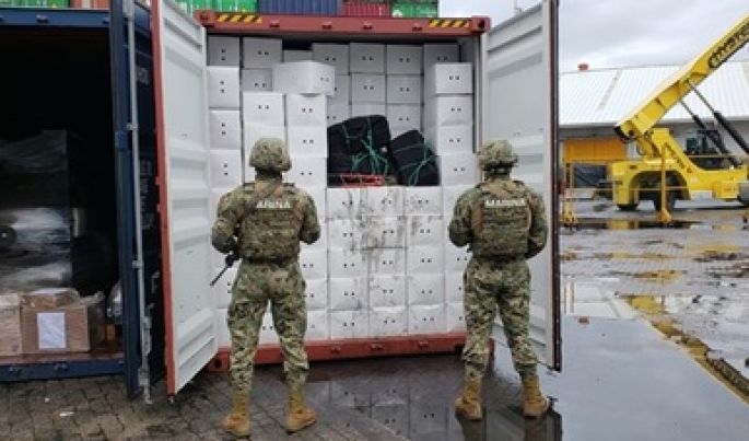 Decomisa la Marina aproximadamente 100 kg de presunta cocaína en el recinto portuario de Manzanillo, Colima