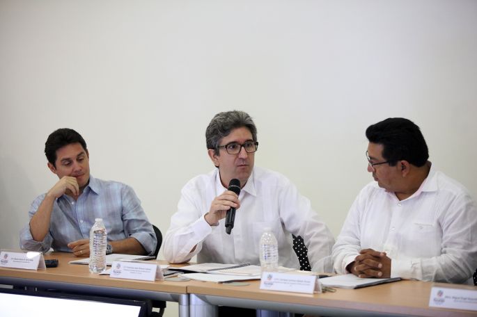 Líderes de organizaciones civiles y especialistas señalan falta de transparencia en la administración de Rolando Zapata