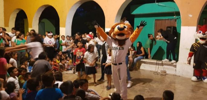 Los Leones y la UNID le hacen una gran fiesta a los niños de Ticimul
