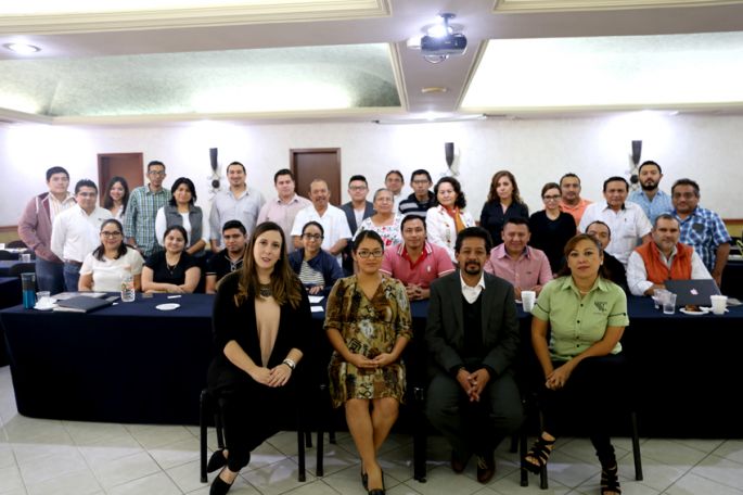 Empresas yucatecas del vestido se capacitan en normativa de etiquetado