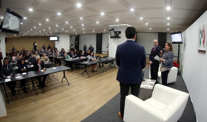 Refuerza el PRI formación y capacitación de cuadros