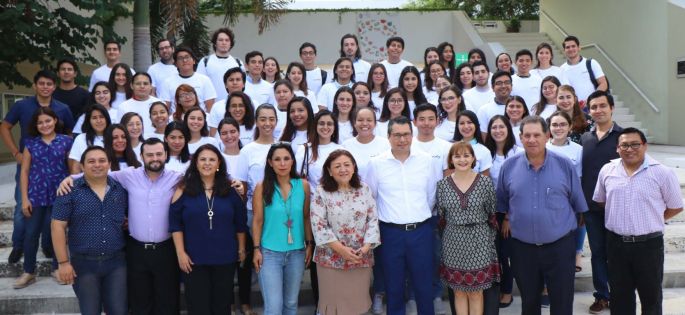 Estudiantes de la UADY fortalecen sus competencias académicas