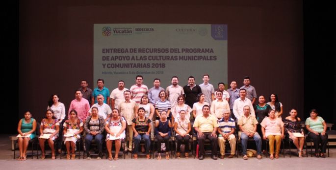 Se entregan un millón 387 mil pesos para 32 proyectos Culturales de 21 municipios yucatecos.   