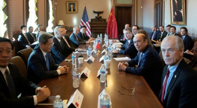 China y EEUU retoman negociaciones comerciales bajo tensión
