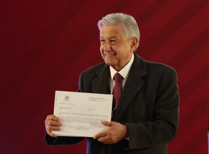 Publica AMLO su declaración de bienes; no tiene tarjeta de crédito ni cuenta de cheques