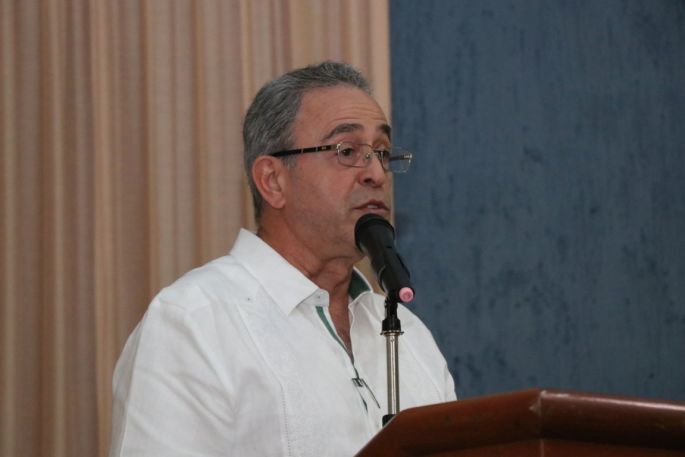 Hugo Delfín González rinde protesta como Director de la Facultad de Medicina Veterinaria y Zootecnia