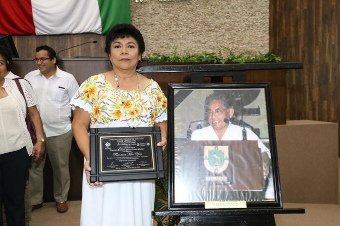 El Congreso Estatal entrega el Reconocimiento “Pánfilo Novelo Martín”
