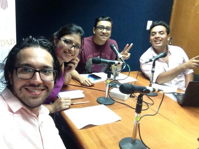 Radio Universidad expondrá problemáticas sociales desde la perspectiva de los jóvenes en el nuevo programa “Sobre la mesa”