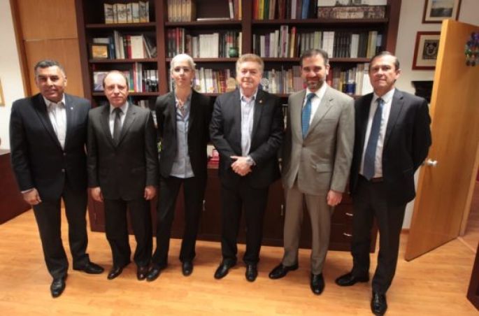 Consejeros del INE y gobernador de Baja California dialogan sobre elección local