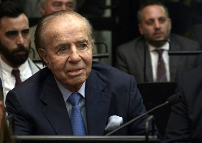 Justicia argentina declara inocente a Menem de encubrir ataque en AMIA y condena a ex juez
